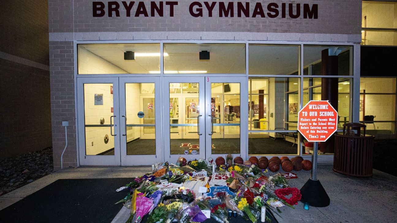 Mourners gather at Kobe's HS to pay respects