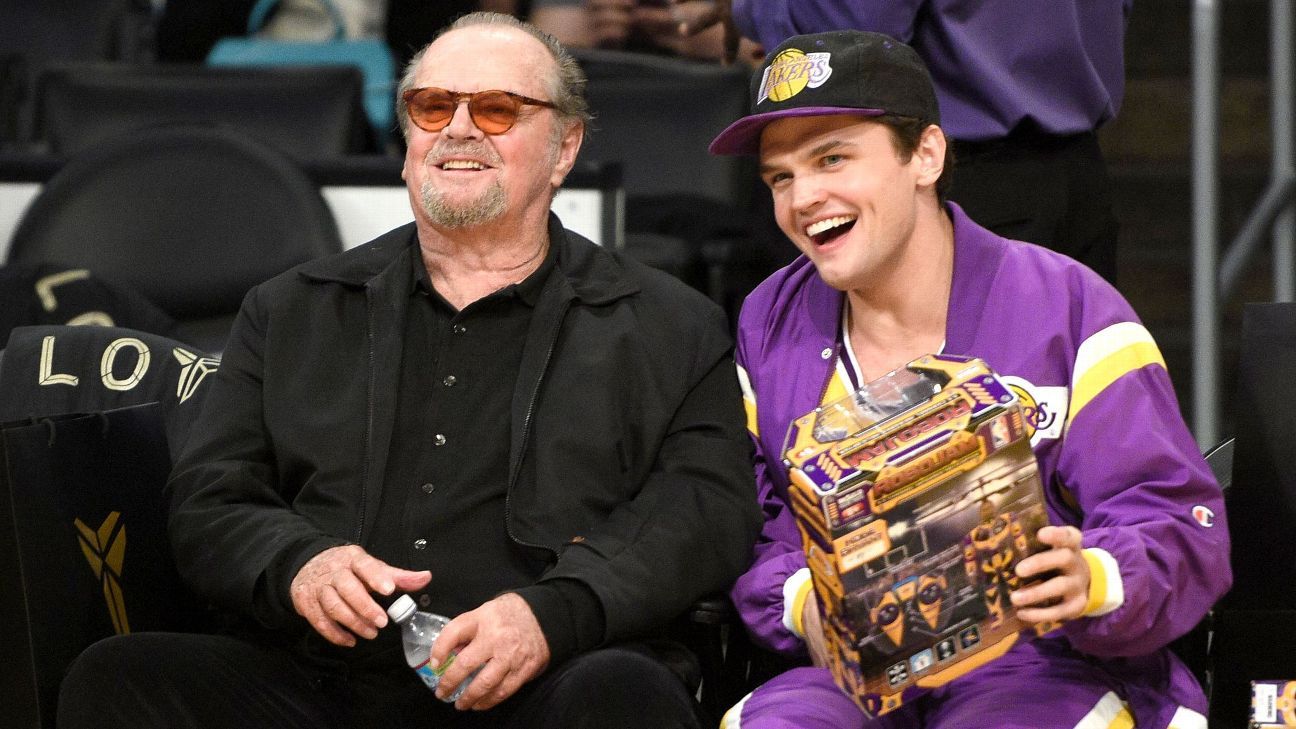 Superfan Nicholson will miss Kobe 'all the time'