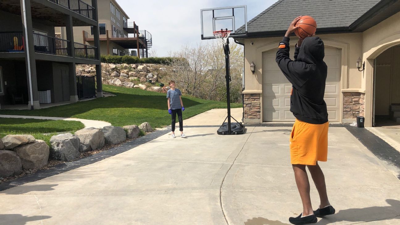 NBA players staying sharp with portable hoops