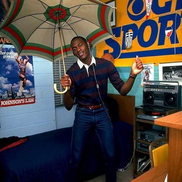 Hotel offers recreation of Michael Jordan's UNC dorm room