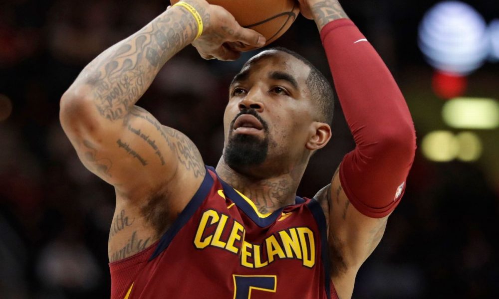 Sources: Lakers eye JR Smith to replace Bradley