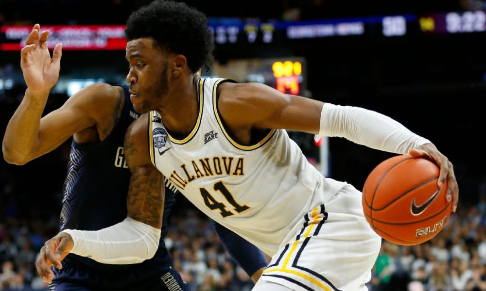 Nova's Bey to stay in NBA draft, sign with agent