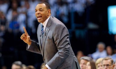 Source: Lakers assistant Hollins to stay behind