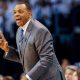 Source: Lakers assistant Hollins to stay behind