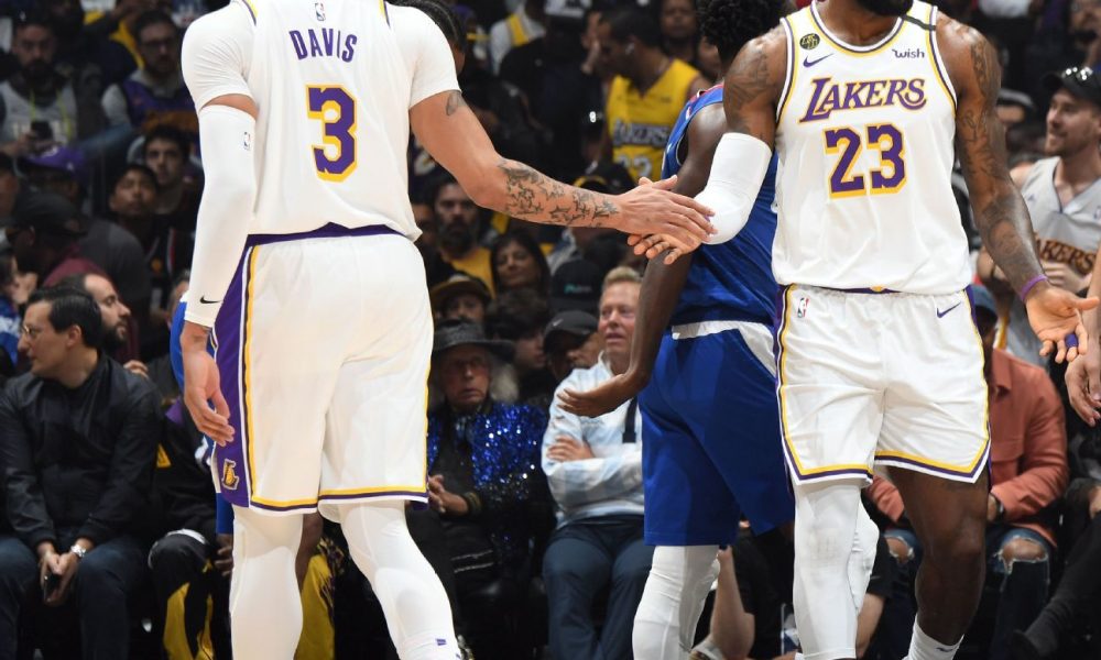 Davis: Lakers' title chances higher after long rest