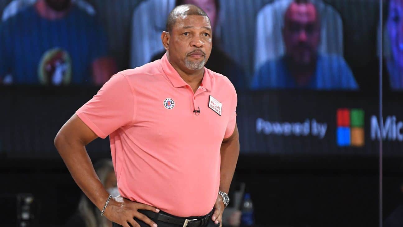 Doc bemoans Clippers as 'very emotionally weak'