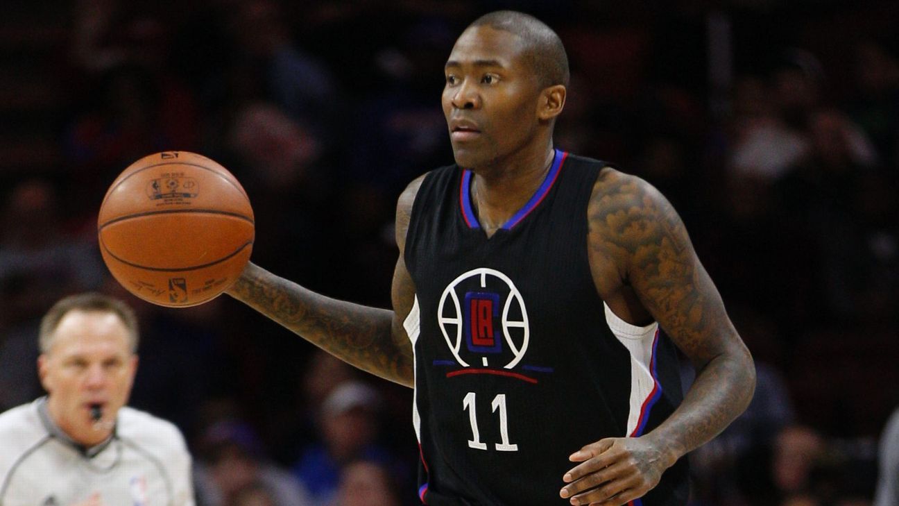 Crawford leaves Nets debut with hamstring issue