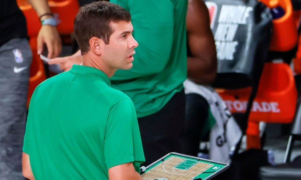 Celtics sign coach Stevens to contract extension