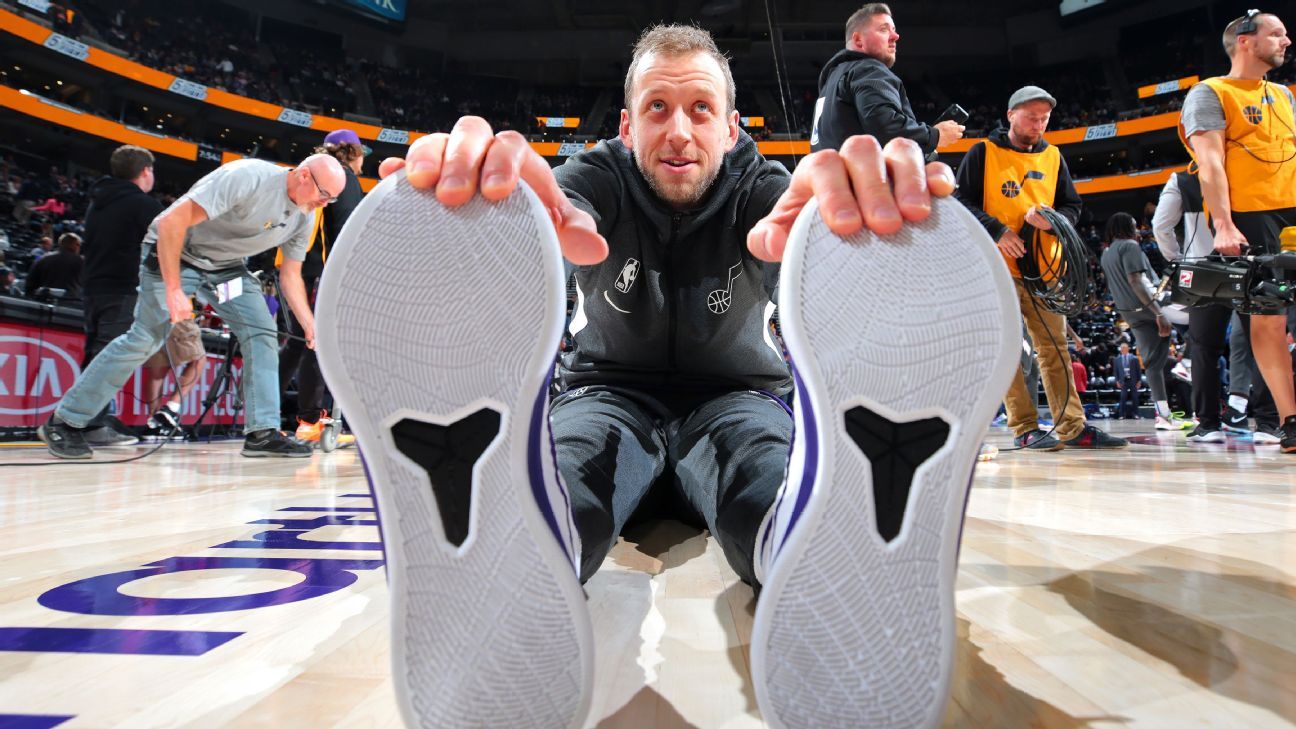 Why Joe Ingles won't stop wearing old Kobe Bryant sneakers