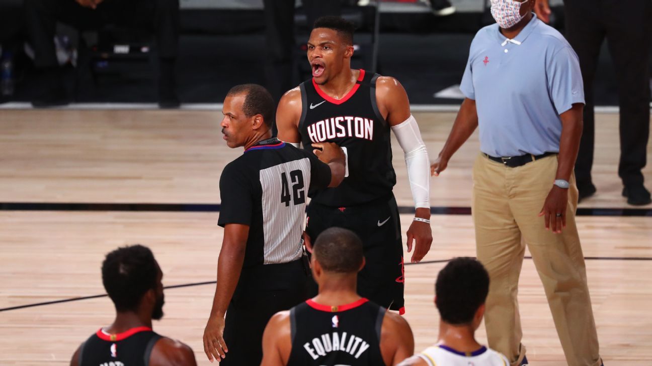 Rondo's brother trash-talks Westbrook, ejected