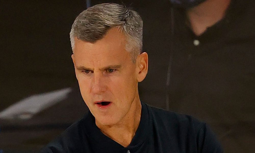 Bulls' Donovan cleans house, firing 4 assistants