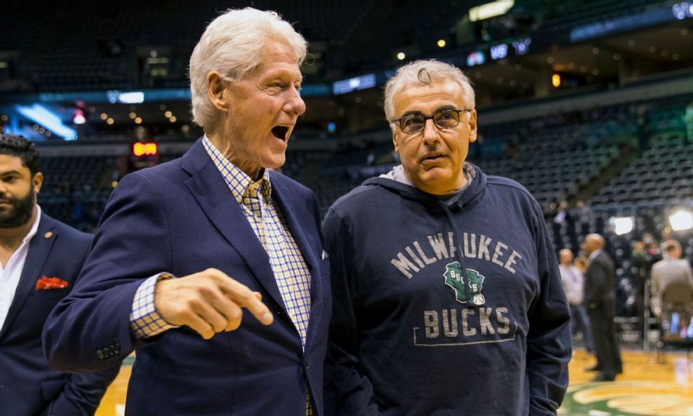 What motivates billionaire sports owners to donate to political campaigns?