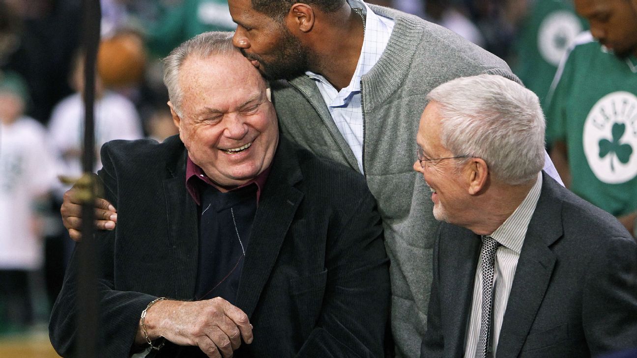 Paul Pierce, Jaylen Brown, Brad Stevens and the NBA world pay tribute to Tommy Heinsohn