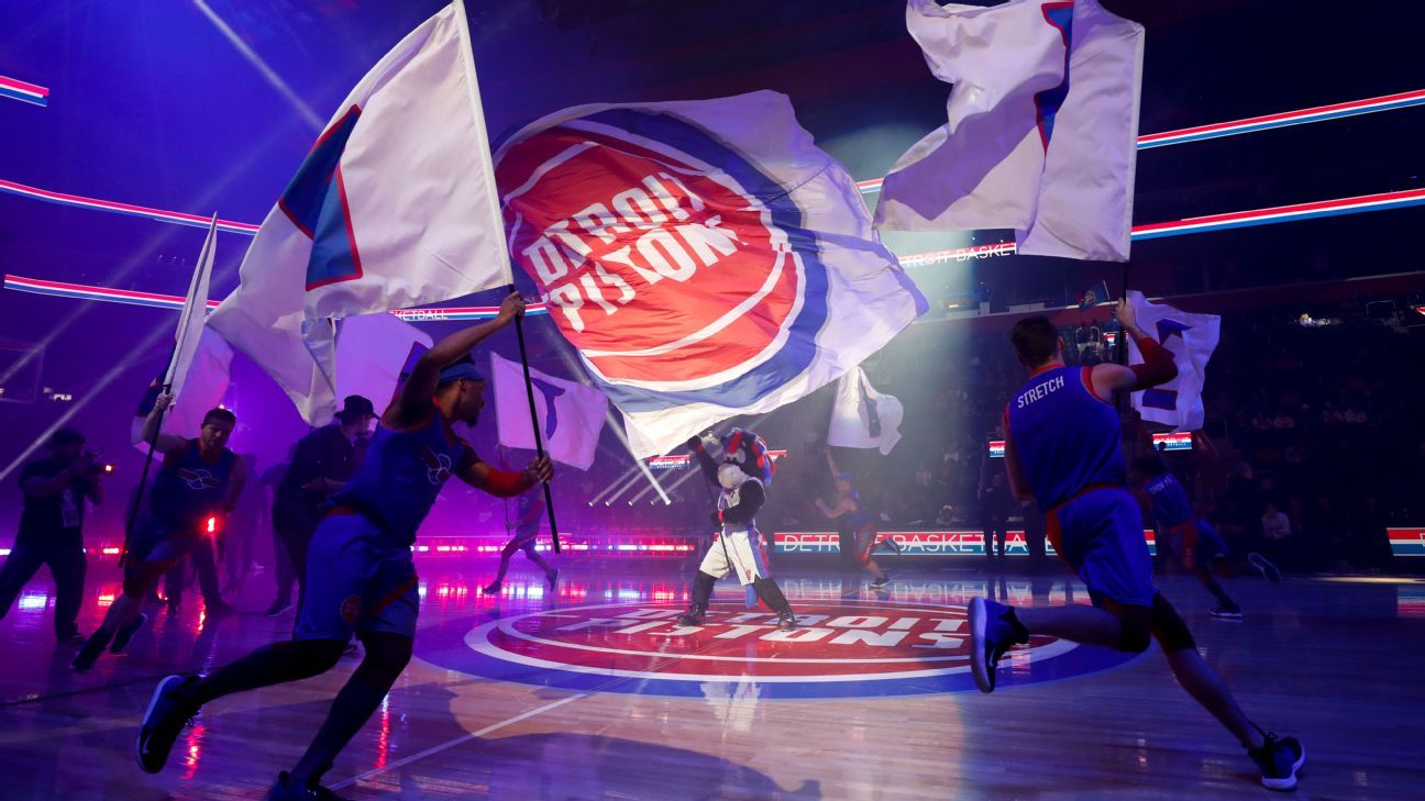 Pistons reach 3-year contract with Sirvydis
