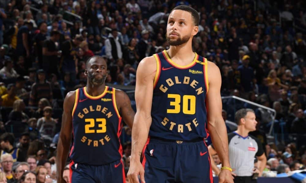 Curry sitting out vs. Jazz to manage knee injury