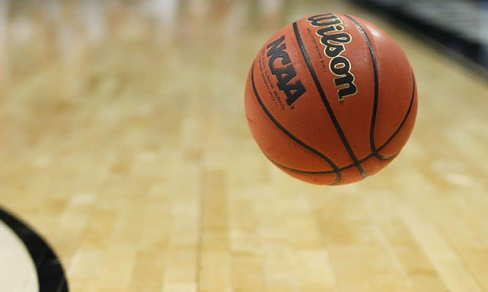 Sources: Gambling ring also tied to college hoops