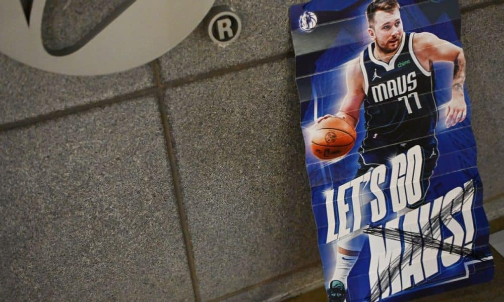 Fans say Mavs offering refunds after Luka trade