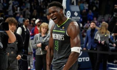 Edwards has right angle after 90 points in 2 days