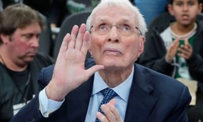 Brown, 91, emotional, as 'fantastic ride' ends