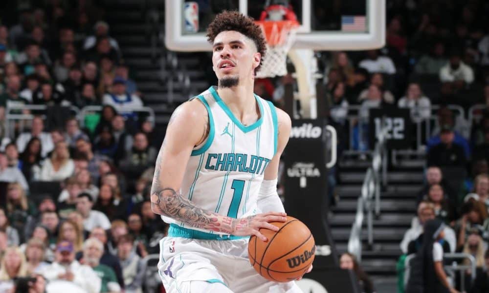 LaMelo misses second half vs. Nets with sore ankle