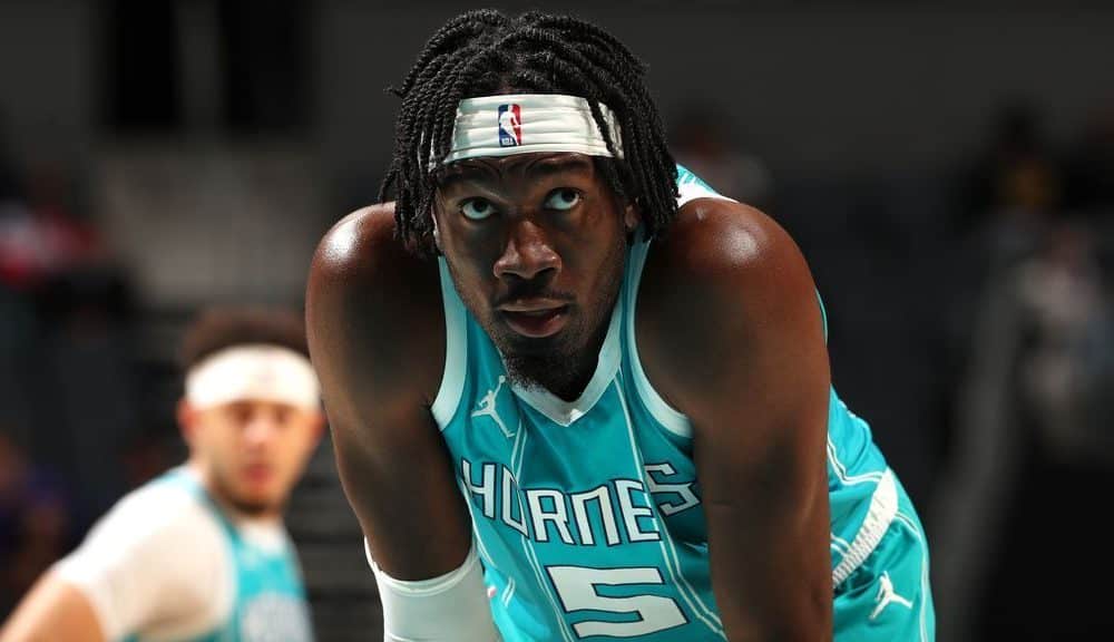 Sources: Hornets aim to dispute Williams' physical