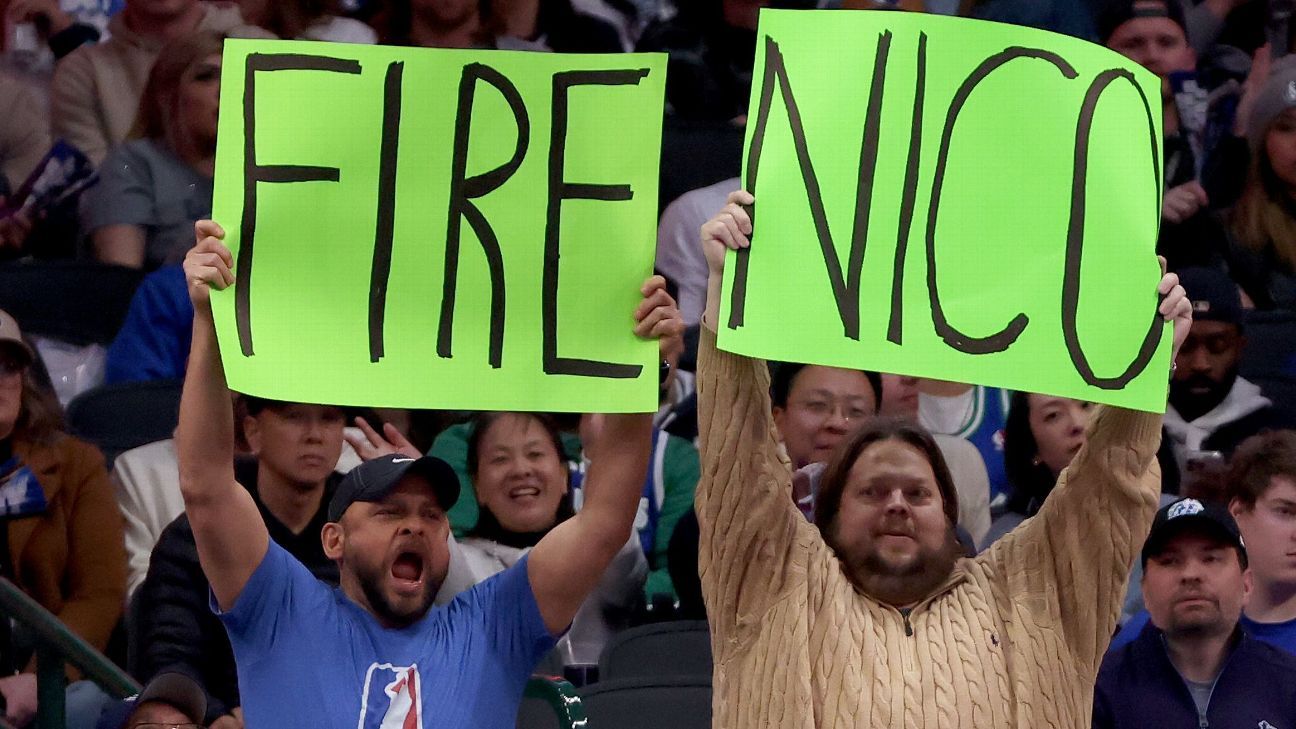 Amid trade angst, fans ejected from Mavs' loss