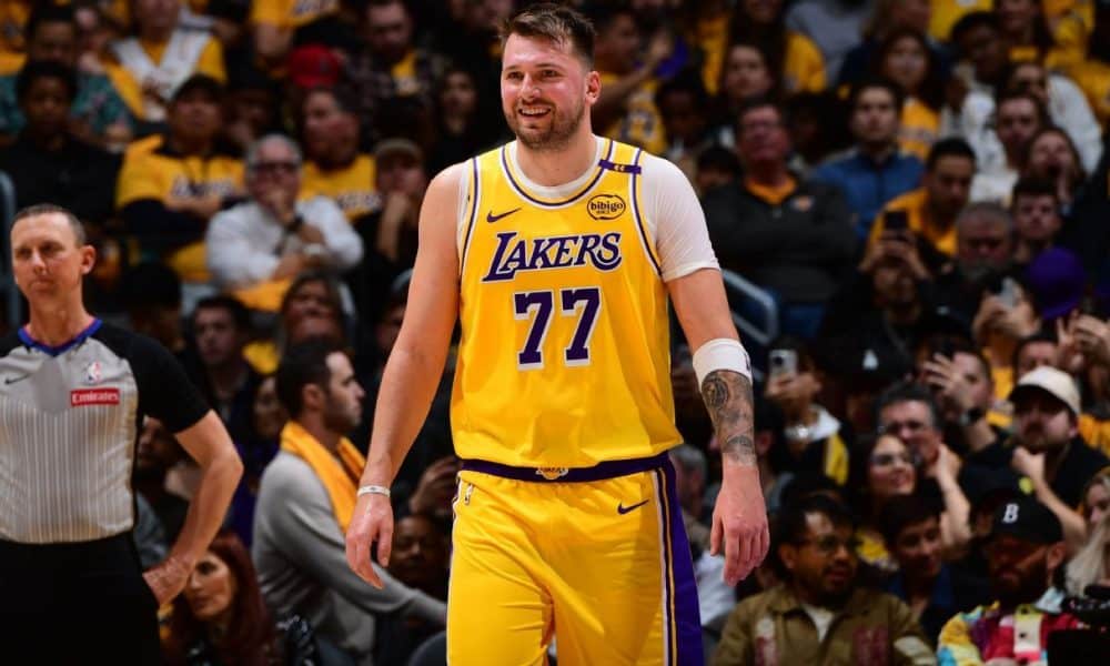 Nerves give way to 'fun' for Luka in Lakers debut