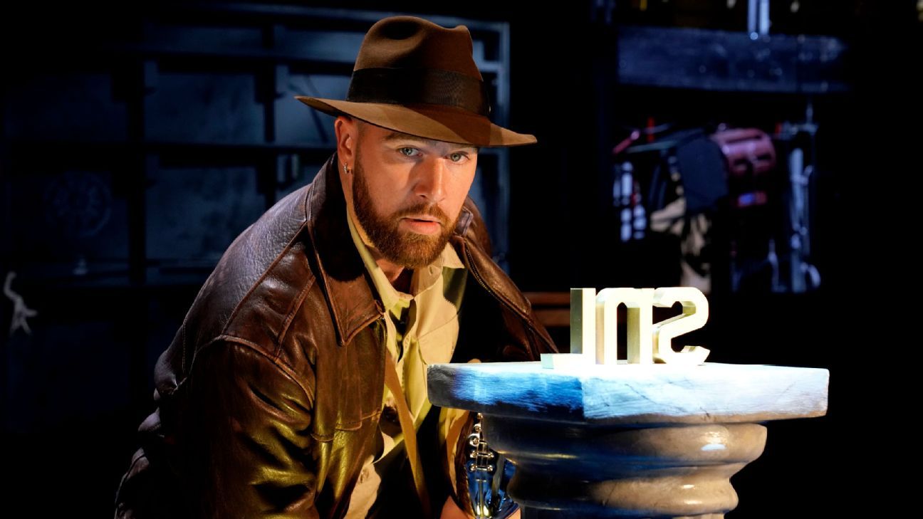 Top moments from Brady, Manning, Jordan and other athletes hosting 'Saturday Night Live'