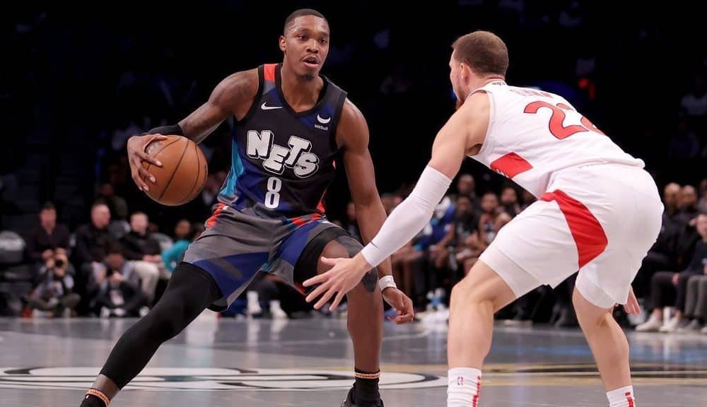 Walker returns to NBA on 2-year deal with Sixers