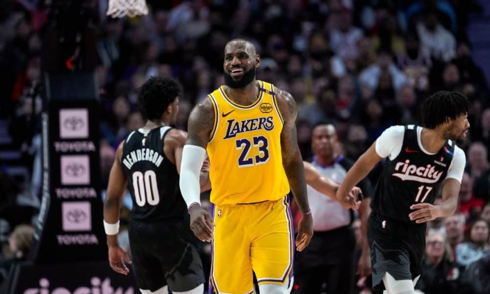 LeBron James reunites with Trail Blazers employee he knocked over five years ago