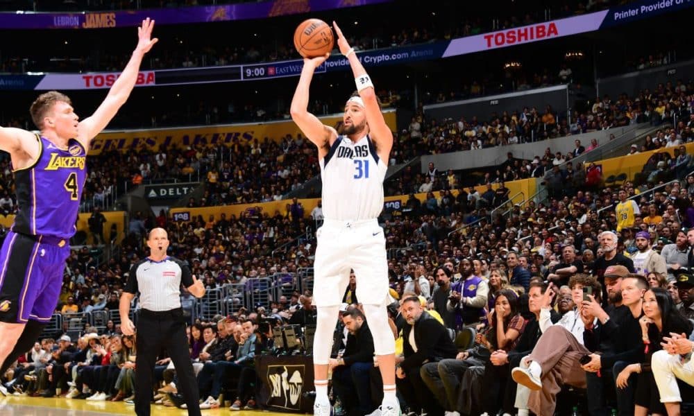 'This is unbelievable': Klay Thompson gives championship ring to doctor who repaired his Achilles