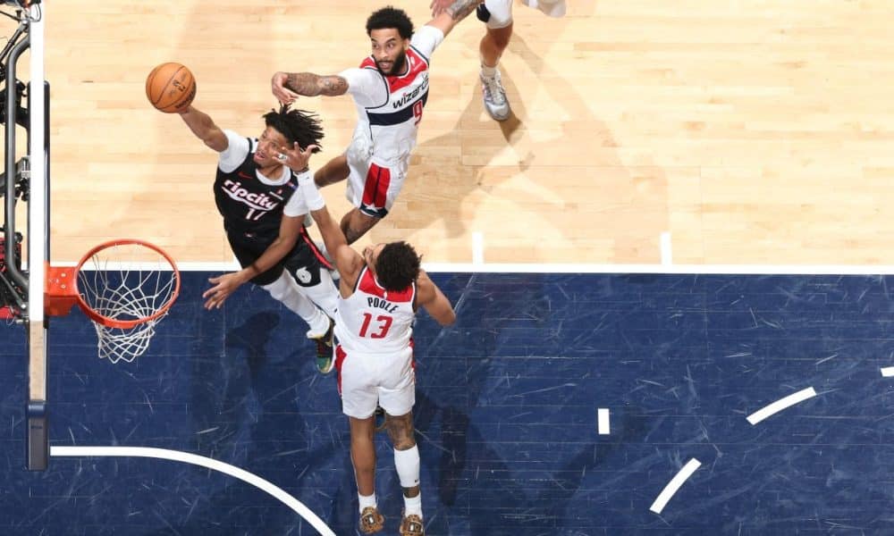 Sharpe wows with one-handed slam: 'Incredible'