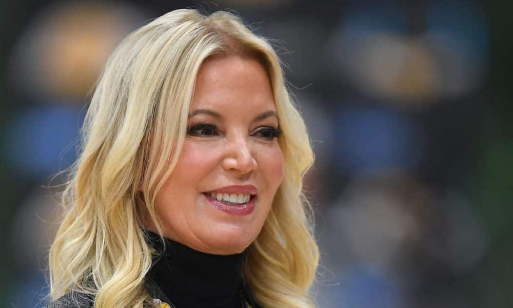 Buss: Keeping Lakers' Luka talks quiet was key