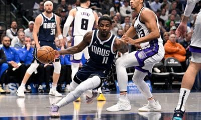 Mavs' Irving helped off after suffering knee sprain