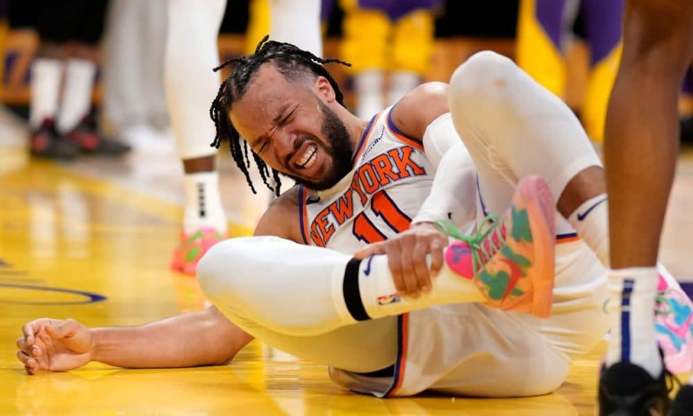 Sources: Brunson expected out another 1-2 weeks