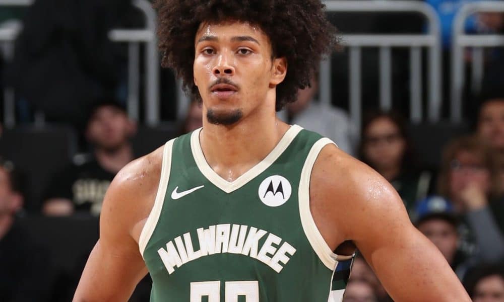 Bucks' Sims has surgery; playoff return 'likely'