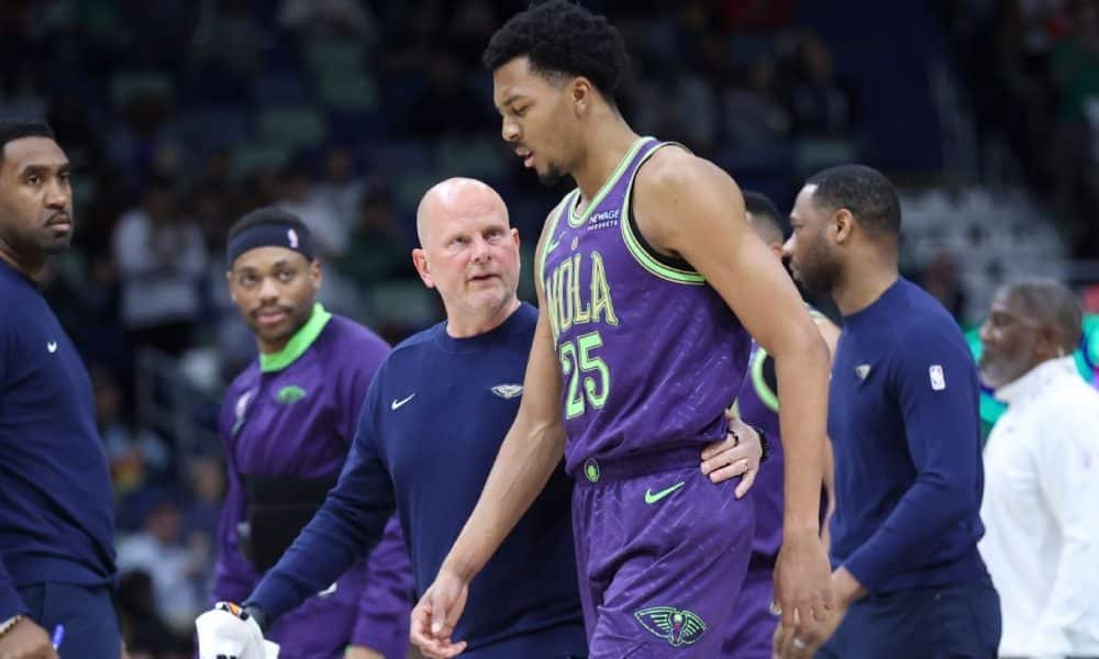 Pelicans lose Murphy (shoulder) for rest of season