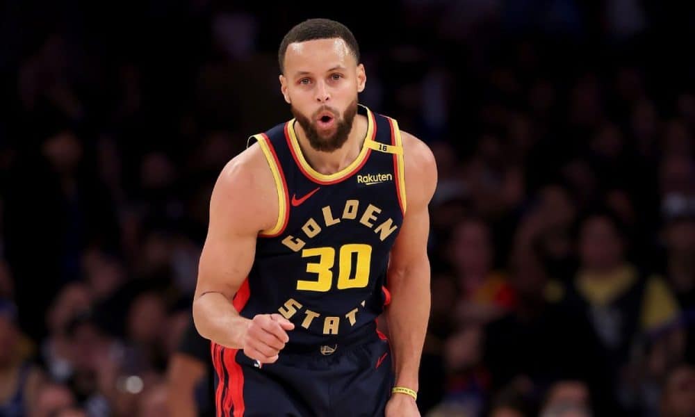 Curry practices; Warriors optimistic he'll play Fri.