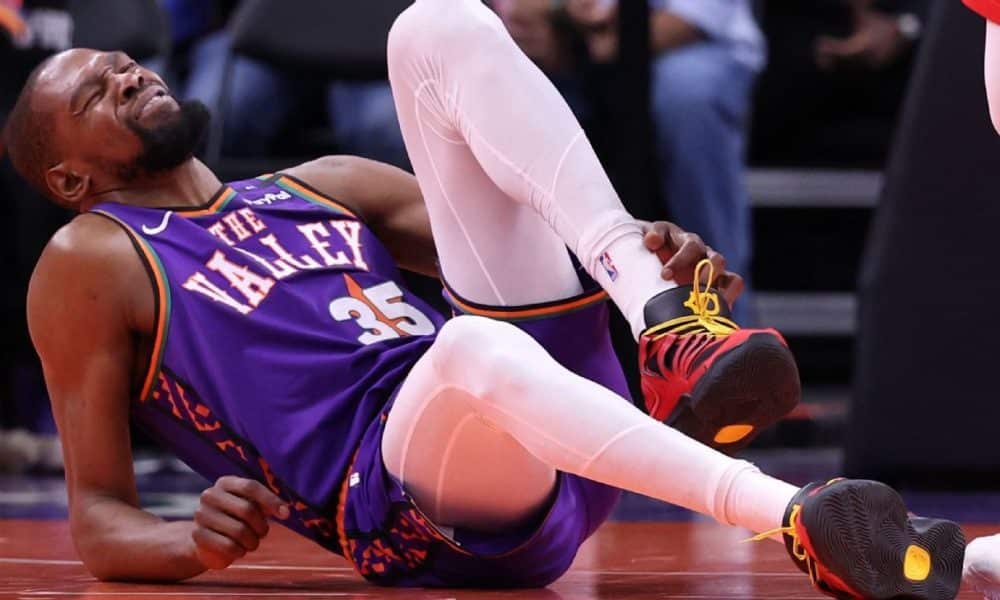 Durant exits loss with ankle sprain; MRI up next