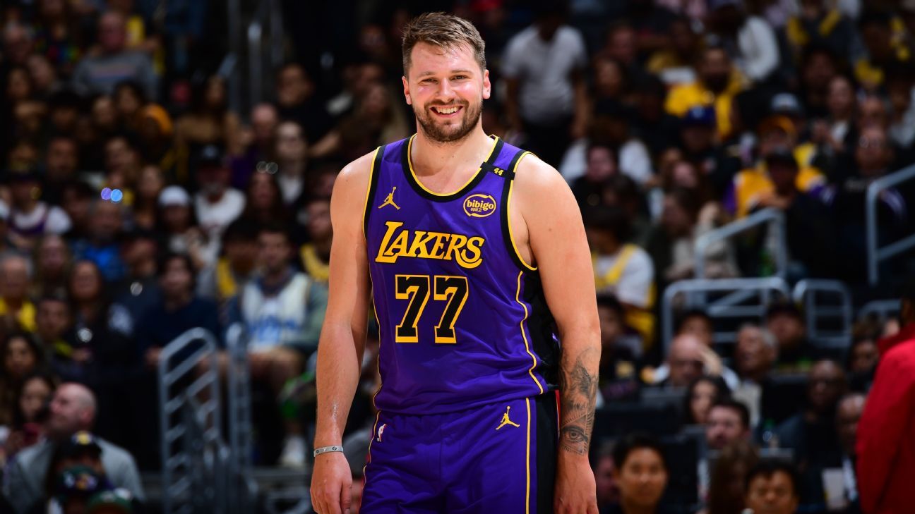 Luka Doncic sends Alperen Sengun to hardwood with step-back in Rockets-Lakers
