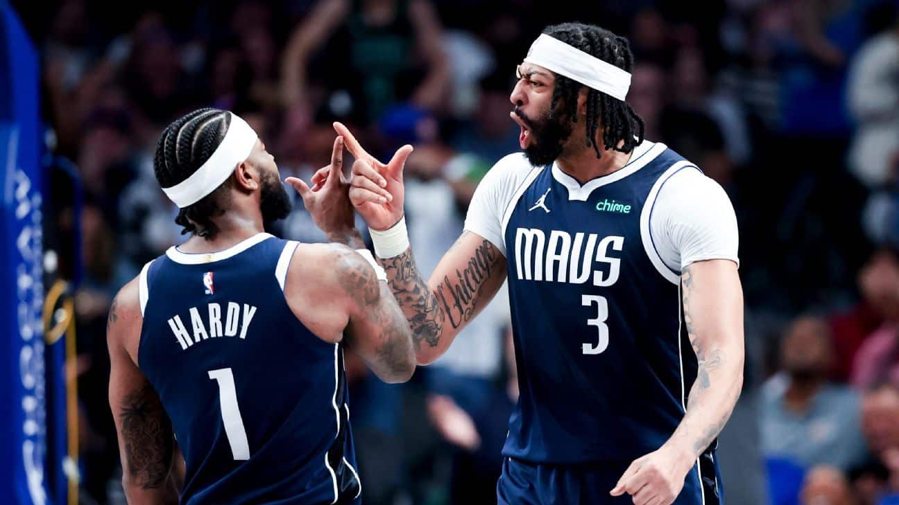 AD clears 'mental hurdle,' keys Mavs' win late