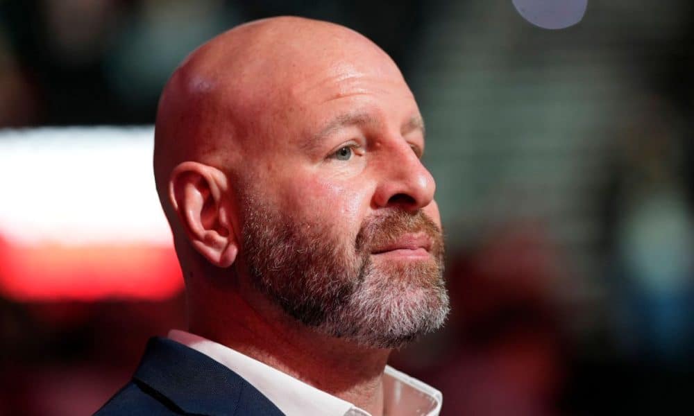 Sources: Blazers reach extension with GM Cronin