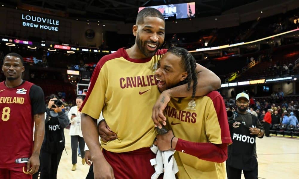 Cavs wrap up East's top seed with win over Bulls