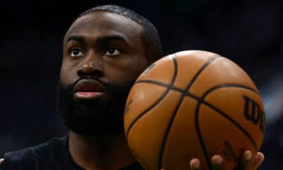 Sources: C's Brown got painkilling shot in knee