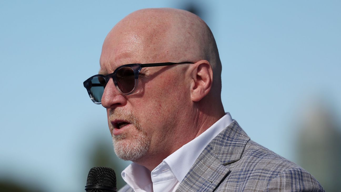 Pelicans fire executive VP Griffin after 6 seasons