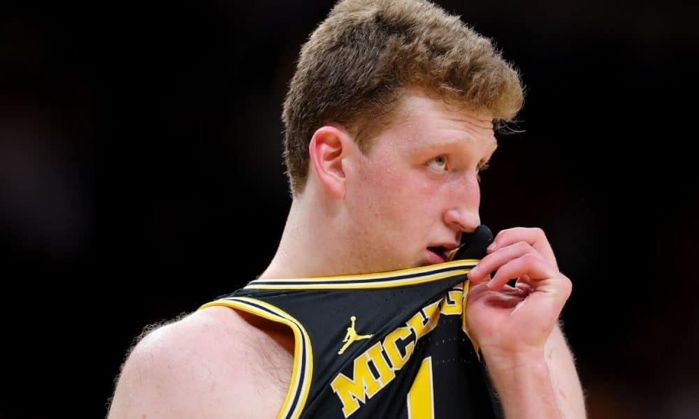 Michigan star 7-footer Wolf to enter NBA draft