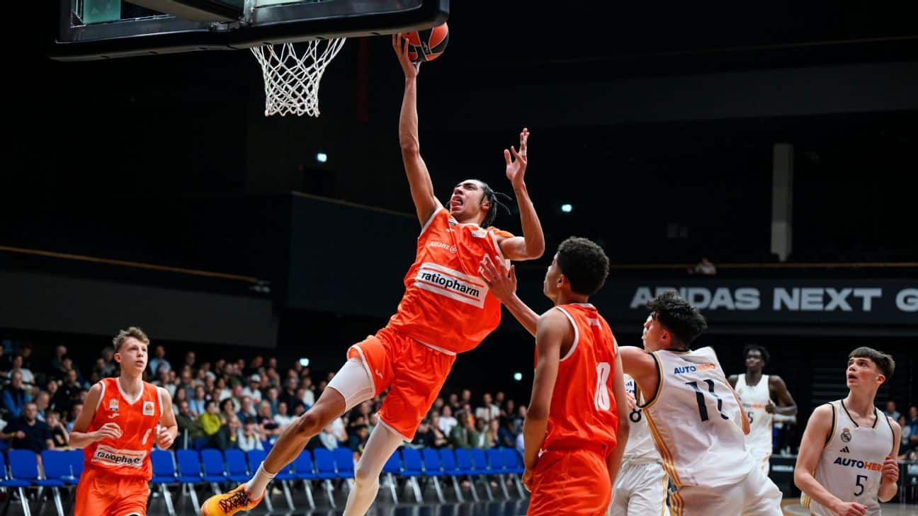 French forward Essengue to enter NBA draft