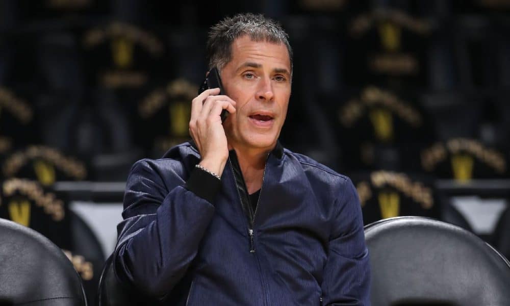 Lakers sign Pelinka to extension, add to his title