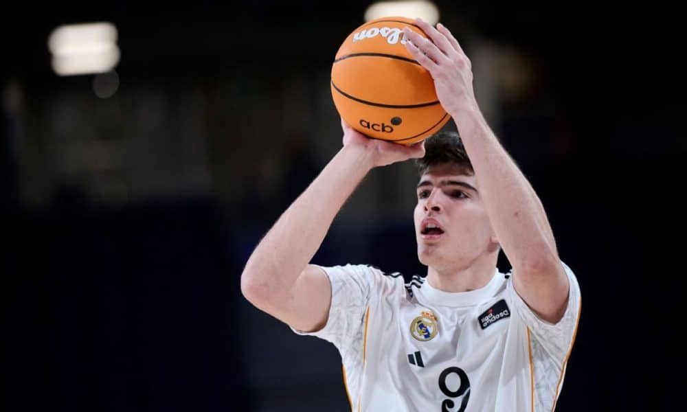 Top international prospect Gonzalez enters draft