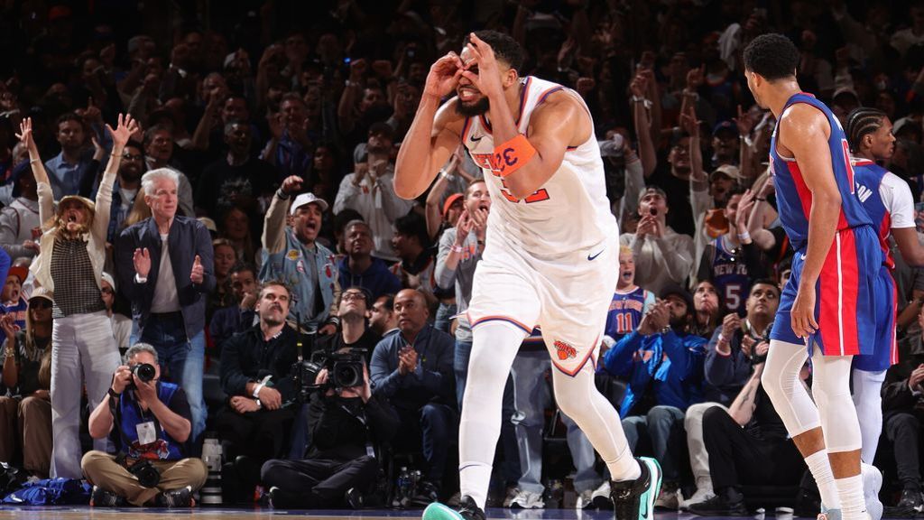 Knicks wrest Game 1 from Pistons with 21-0 run